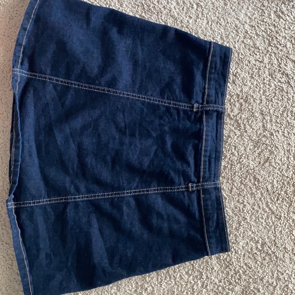 Blue denim skirt - Picture 2 of 2